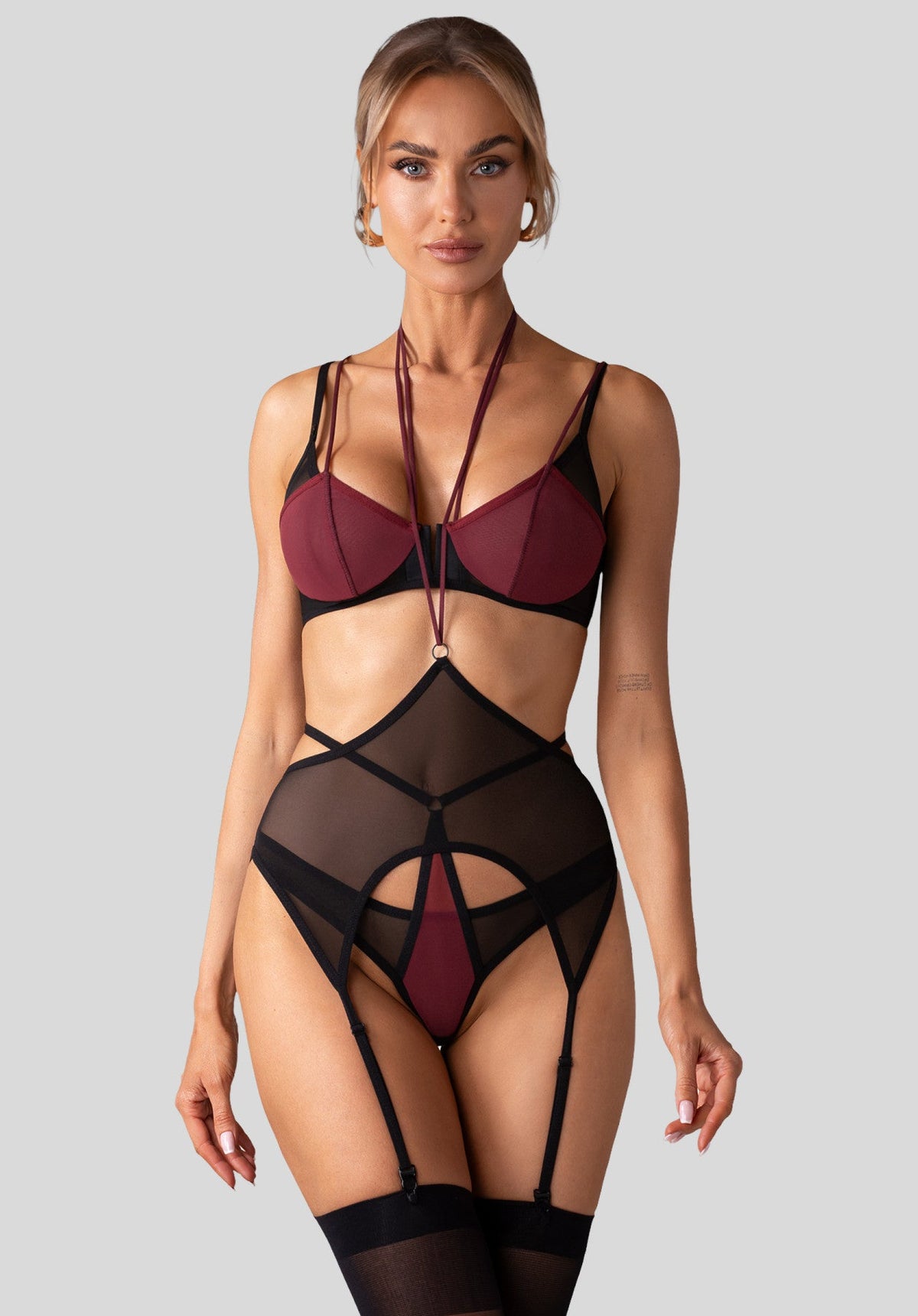 Parisel - Set in Black and Burgundy Shade